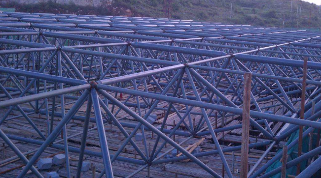 彭州概述网架加工中对钢材的质量的过细恳求